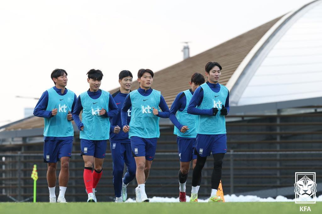 The U-23 Korean national team trains at Korea Football Park in Cheonan, South Chungcheong on Dec. 15, 2025. [YONHAP] 