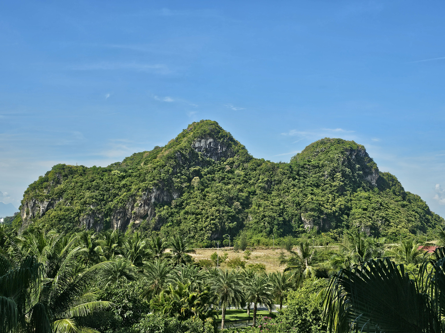 The Marble Mountain in Da Nang, Vietnam is seen in this file photo [JOONGANG ILBO]