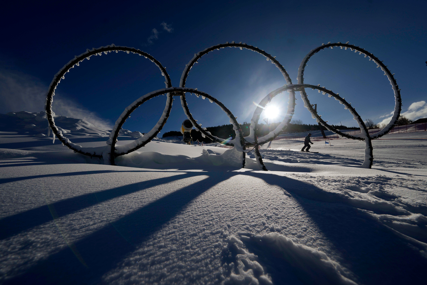 Olympic rings are seen in the snow at the Stelvio Pass, the venue for the alpine ski and ski mountaineering disciplines at the Milano Cortina 2026 Winter Olympics in Bormio, Italy, on Jan. 16. [AP/YONHAP]