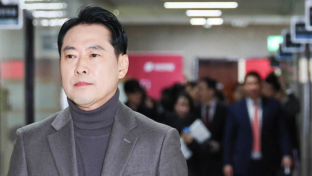 Jang Dong-hyuk, leader of the People Power Party, leaves after a Supreme Council meeting at the National Assembly on the morning of Jan. 8. [LIM HYUN-DONG]