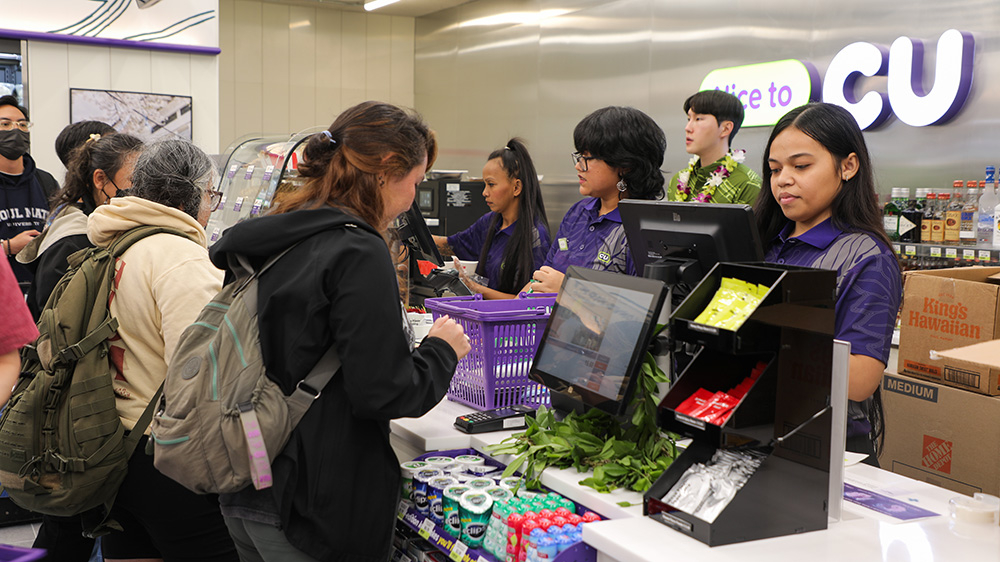 Customers shop at CU Downtown, the first CU Hawaii store in Honolulu, Hawaii [BGF RETAIL]