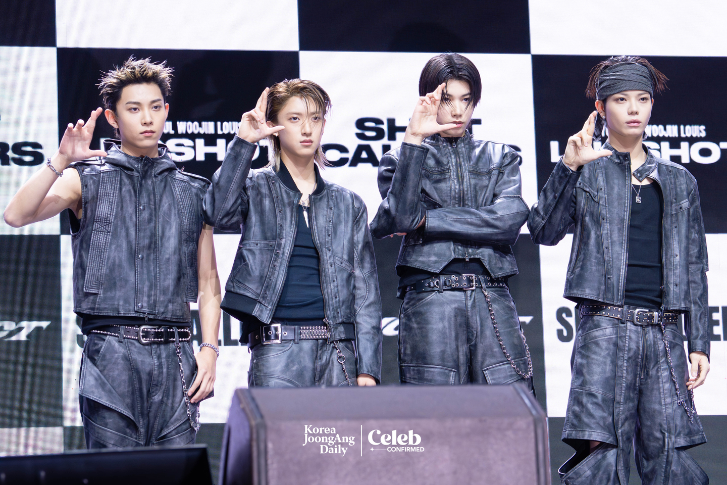 LNGSHOT poses for photos during a showcase for the release of the group’s first EP, ″Shot Callers,″ at Myunghwa Live Hall in western Seoul on Jan. 13. [DANIELA GONZALEZ PEREZ]