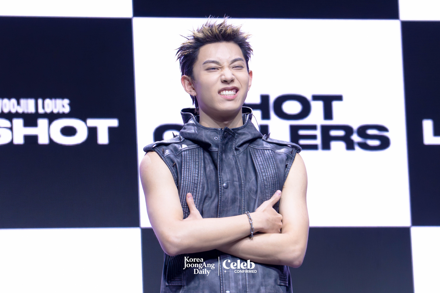 LNGSHOT’s Ryul poses for photos during a showcase for the release of the group’s first EP, ″Shot Callers,″ at Myunghwa Live Hall in western Seoul on Jan. 13. [DANIELA GONZALEZ PEREZ]