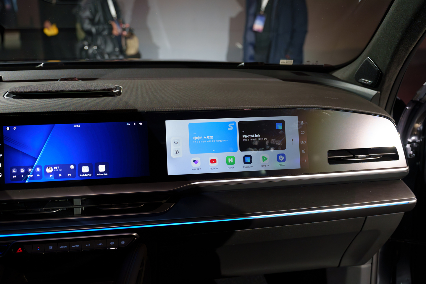 Renault Filante, the French automaker's global flagship vehicle, was unveiled Jan. 13 in eastern Seoul. [CHO YONG-JUN]