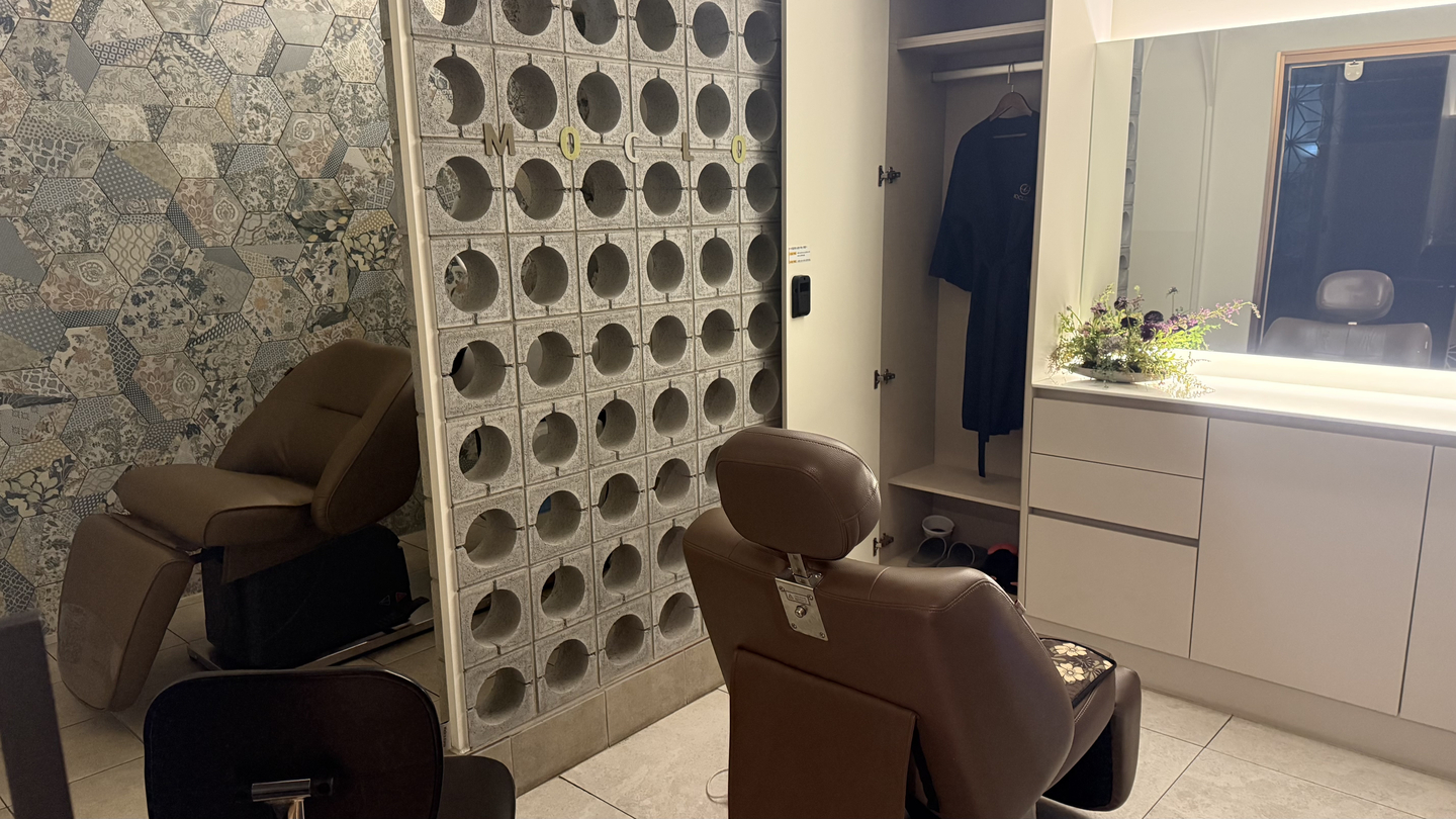 Scalp specialty store Moclock in Gangnam District, southern Seoul, has a private room for each customer. [WOO JI-WON]