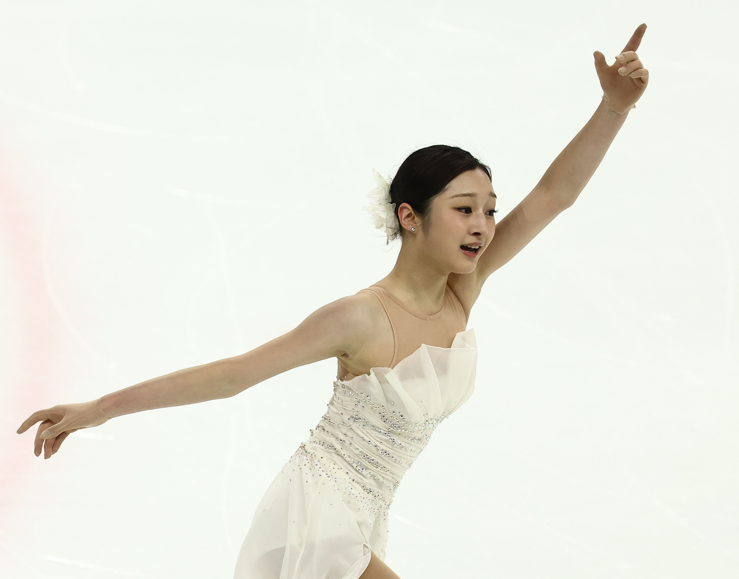 Shin Ji-a performs during the women’s singles free skating event at the 80th National Figure Skating Championships, which also served as the second national team selection event, at Mokdong Ice Rink in Seoul on Jan. 4. [YONHAP]