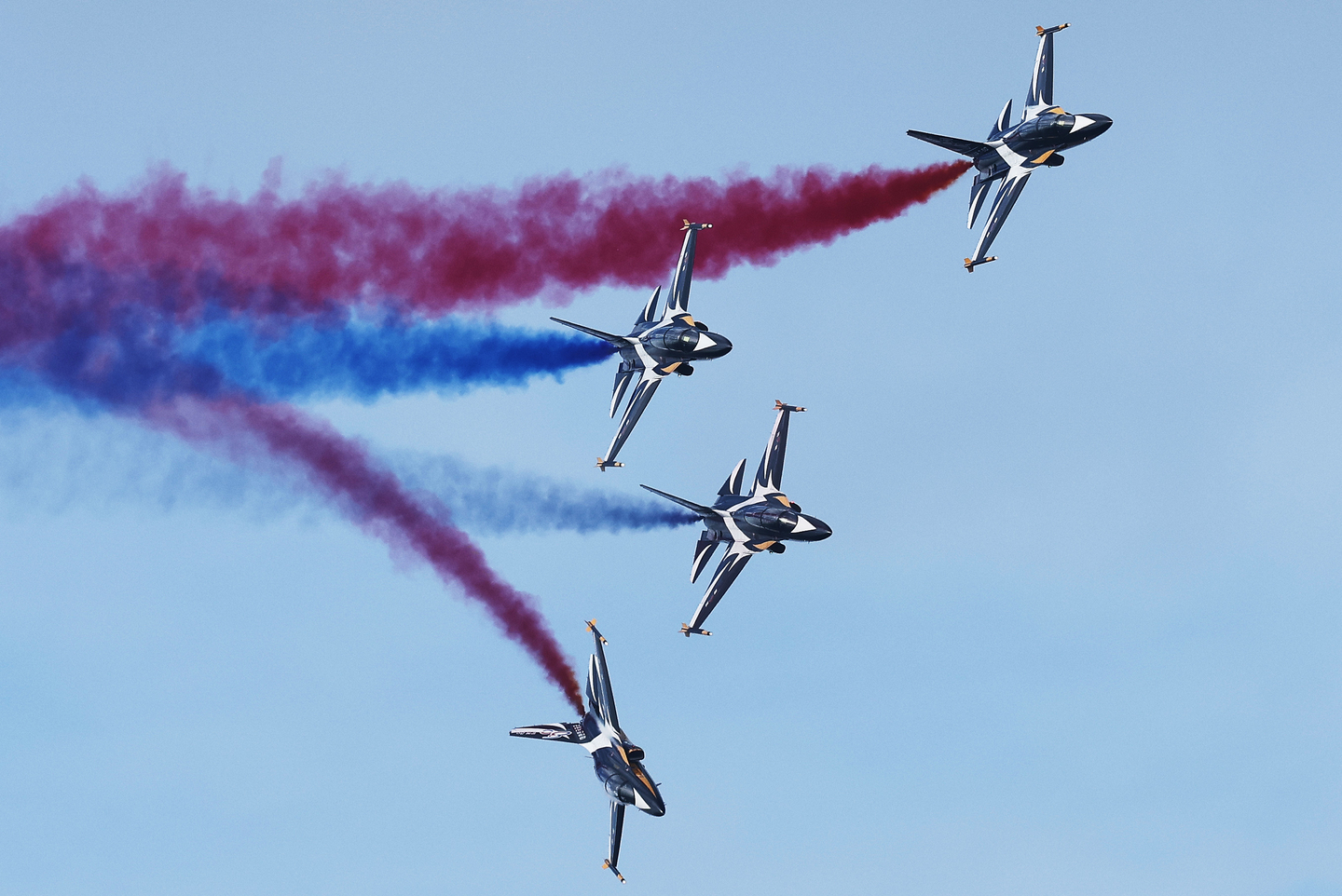 The Air Force's Black Eagles team stages an air show in Seongnam, Gyeonggi, on Oct. 19, 2025. [YONHAP] 