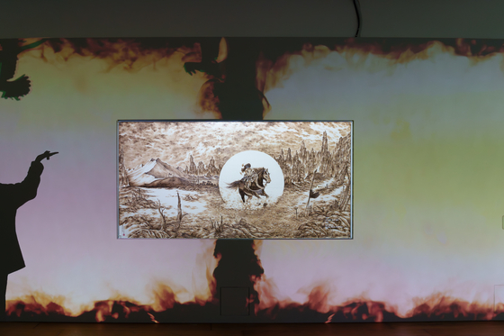 “Discipline Without Sound 'Silence'” by Kim Yeong-jo, a nakwha (pyrography painting) at the CookieRun Kingdom’s “Legacy of the Kingdom” art exhibition at the Ara Art Center in Insa-dong in Jongno District, central Seoul. [CHO YONG-JUN]