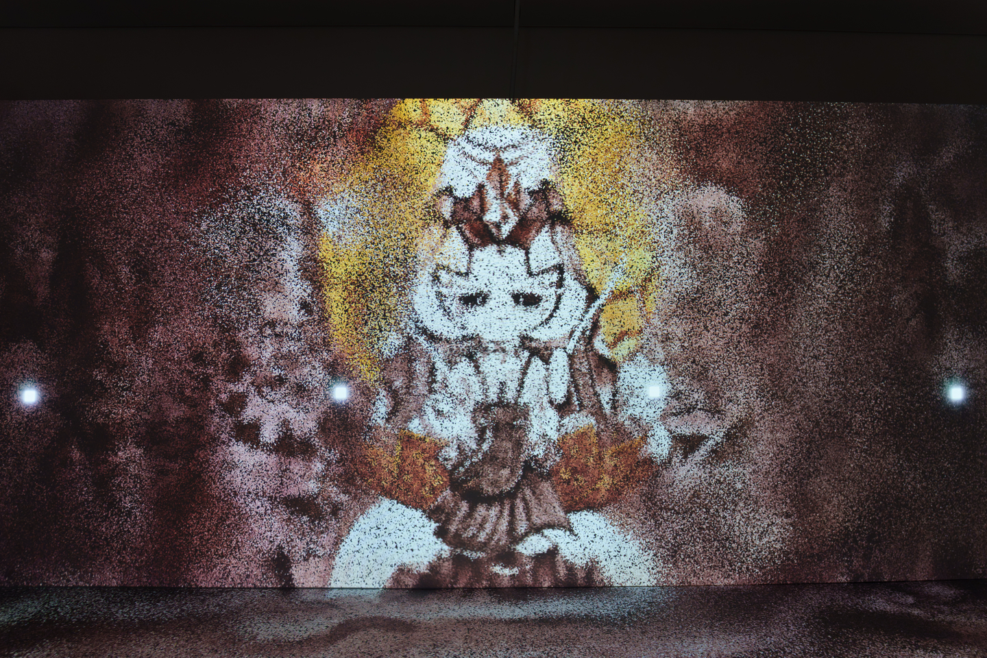 A projection of the sand art “Filling The Void with Creation ‘Void’” by Chai Seung-woong at the CookieRun Kingdom’s “Legacy of the Kingdom” art exhibition at the Ara Art Center in Insa-dong in Jongno District, central Seoul. [CHO YONG-JUN]