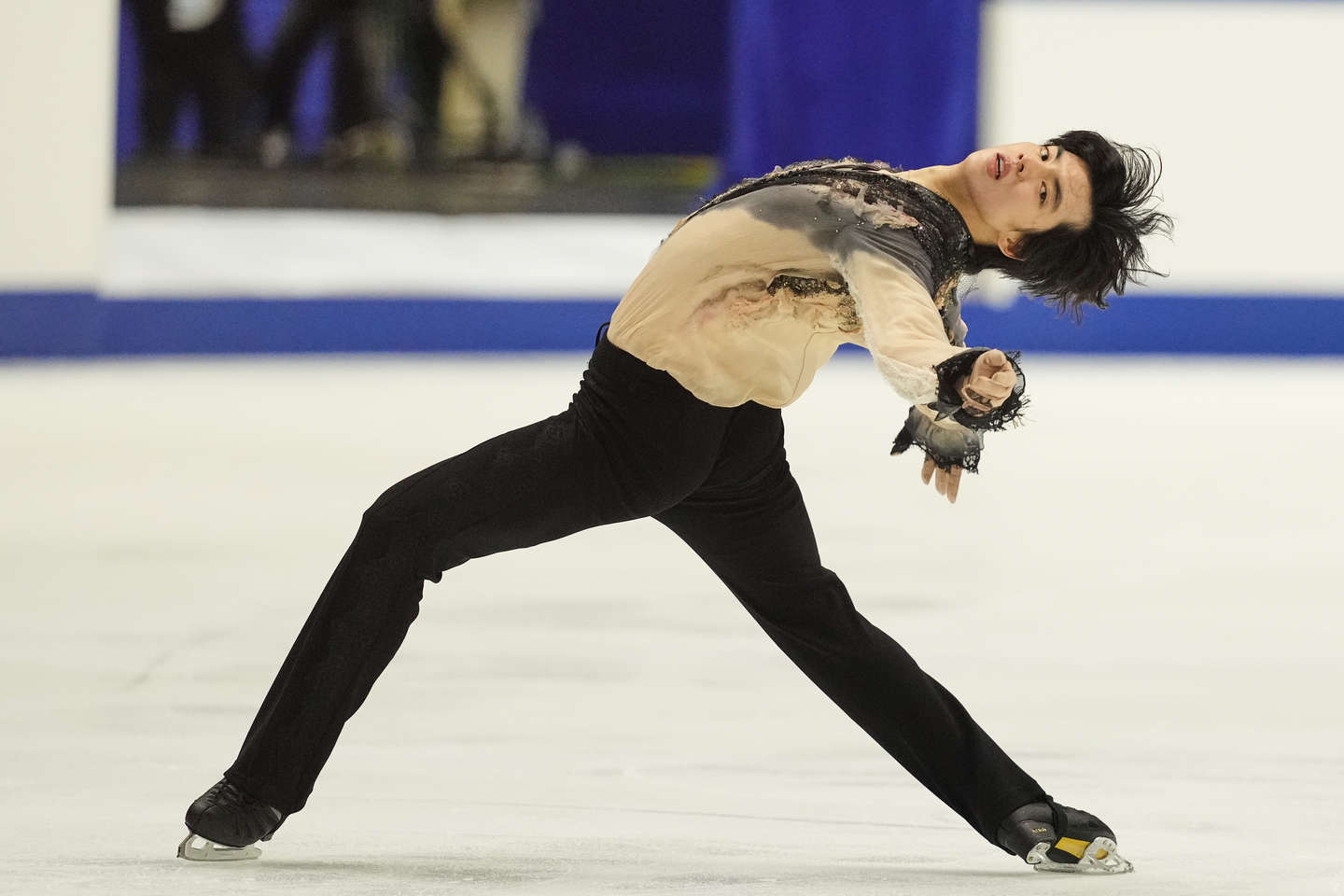 Korean figure skater Cha Jun-hwan performs during the men's short program at the ISU Grand Prix of Figure Skating - NHK Trophy in Kadoma, Japan, on Nov. 7, 2025. [AP/YONHAP]