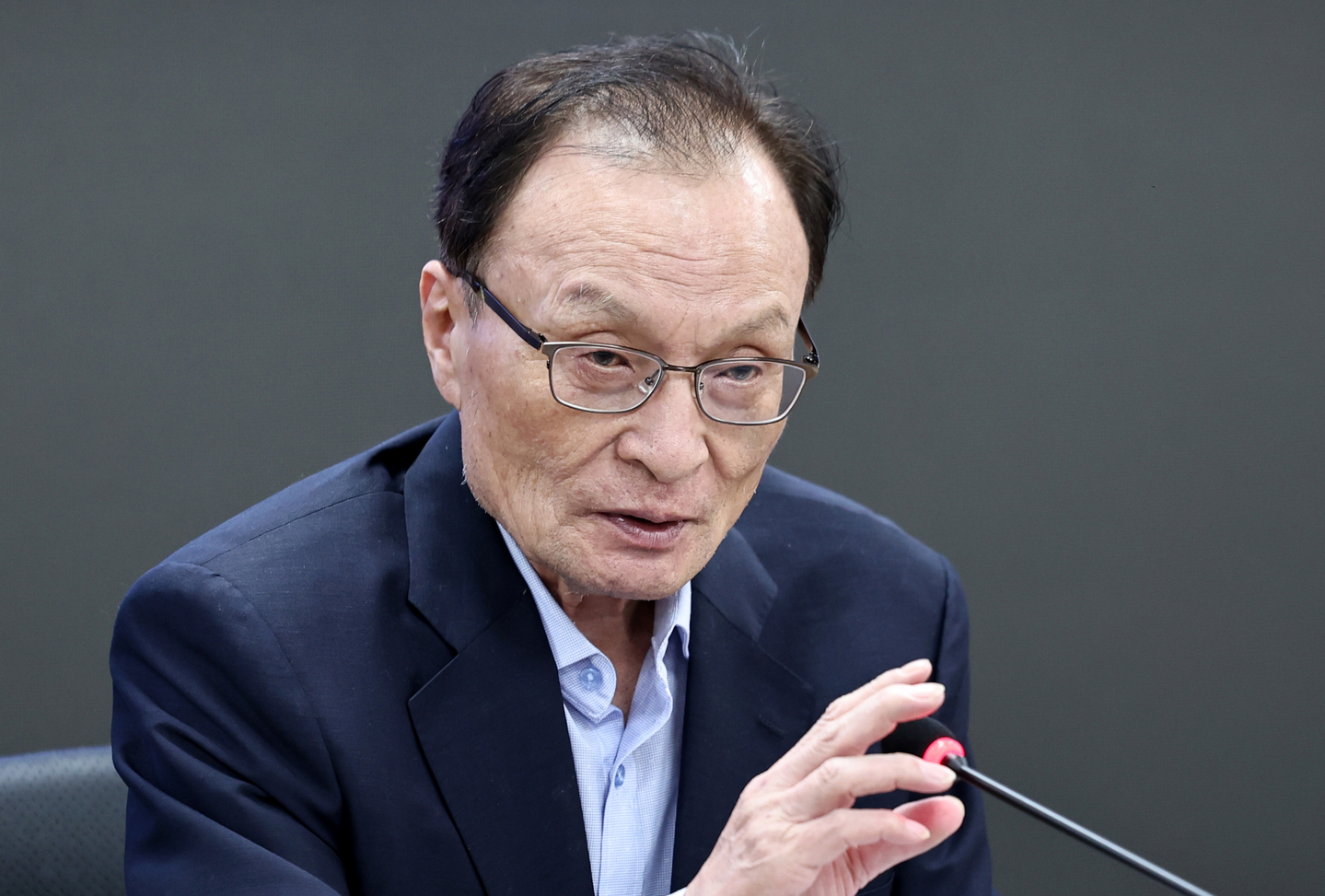 Former Prime Minister speaks at a lecture at the National Assembly in Yeouido, western Seoul, on May 27, 2024. [NEWS1]
