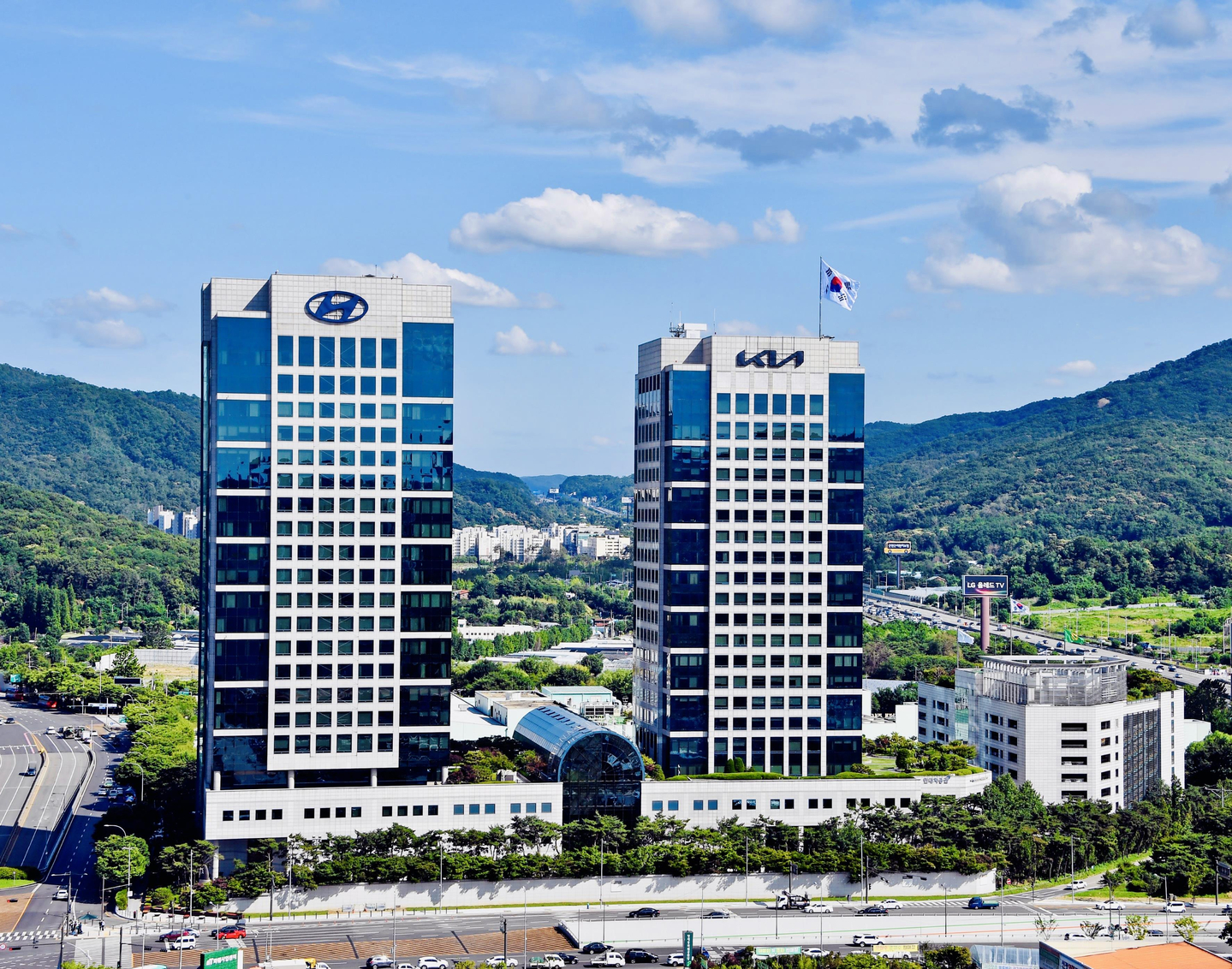 This photo, provided by Hyundai Motor Group, shows the company's headquarters in southern Seoul. [YONHAP]