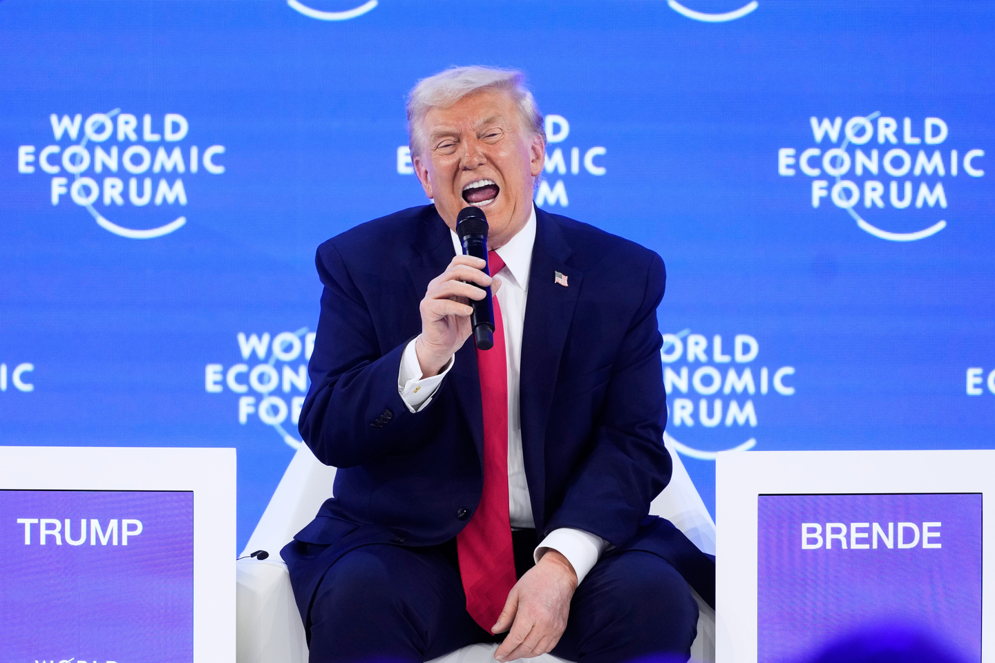 U.S. President Donald Trump speaks during the annual meeting of the World Economic Forum in Davos, Switzerland, on Jan. 21. [AP/YONHAP]