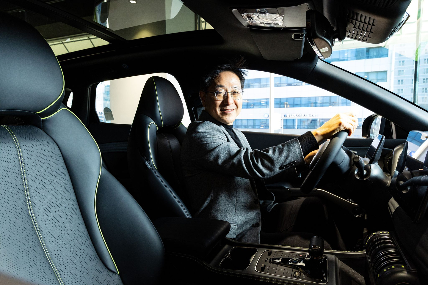 Cho In-chul, head of BYD Korea’s passenger vehicle division, is interviewed by the JoongAng Ilbo at a BYD showroom in Mapo District, western Seoul, on Jan. 22. [WOO SANG-JO]