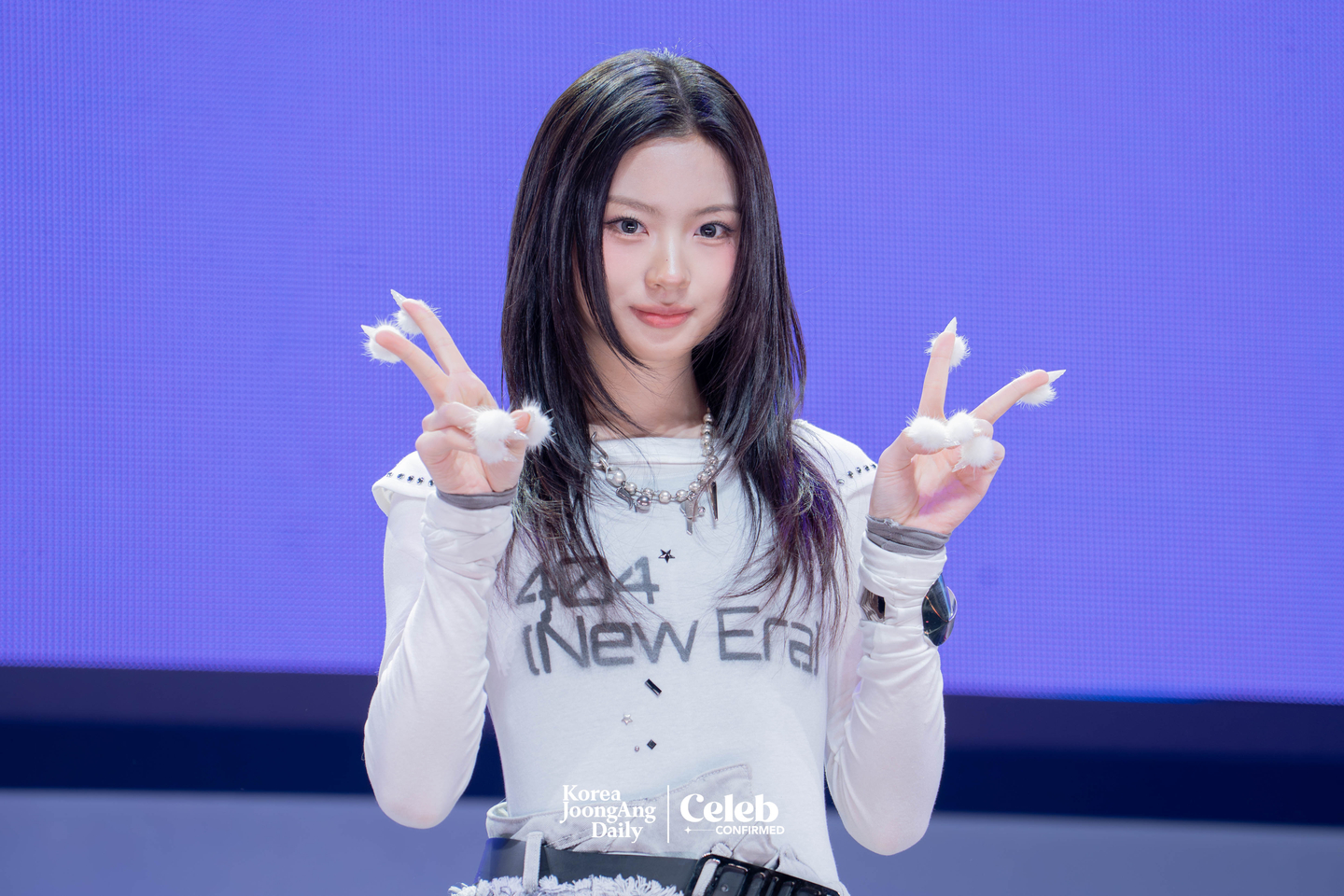 KiiiKiii’s Kya poses for photos during a showcase for the release of the group’s second EP, “Delulu Pack,” at Yes24 Live Hall in eastern Seoul on Jan. 26 [DANIELA GONZALEZ PEREZ]