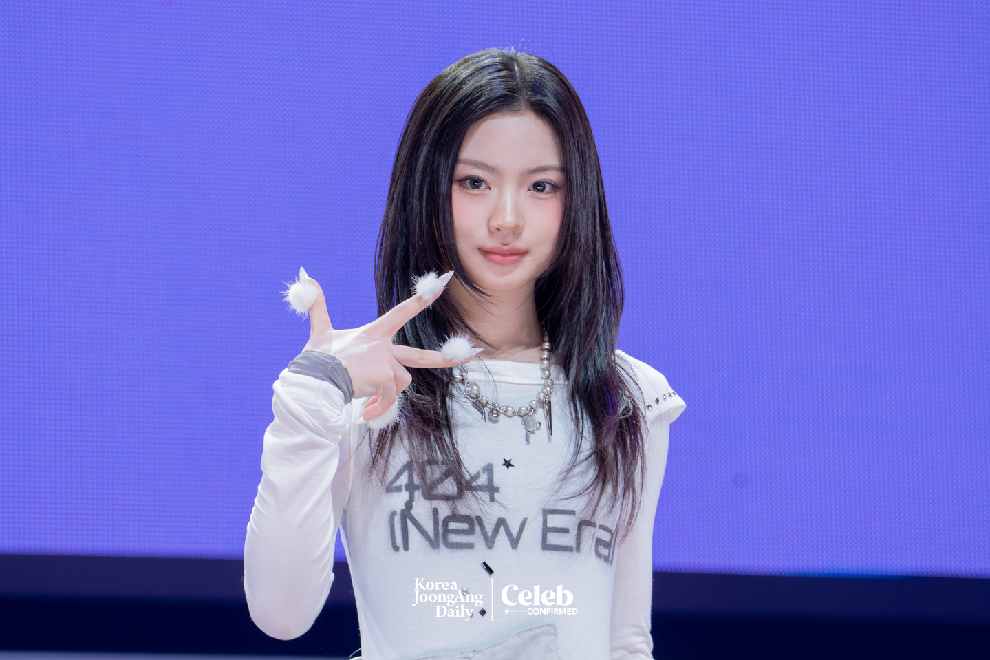 KiiiKiii’s Kya poses for photos during a showcase for the release of the group’s second EP, “Delulu Pack,” at Yes24 Live Hall in eastern Seoul on Jan. 26 [DANIELA GONZALEZ PEREZ]