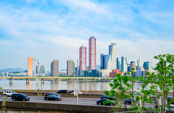 Cityscape of Yeouido [GETTY IMAGES BANK]
