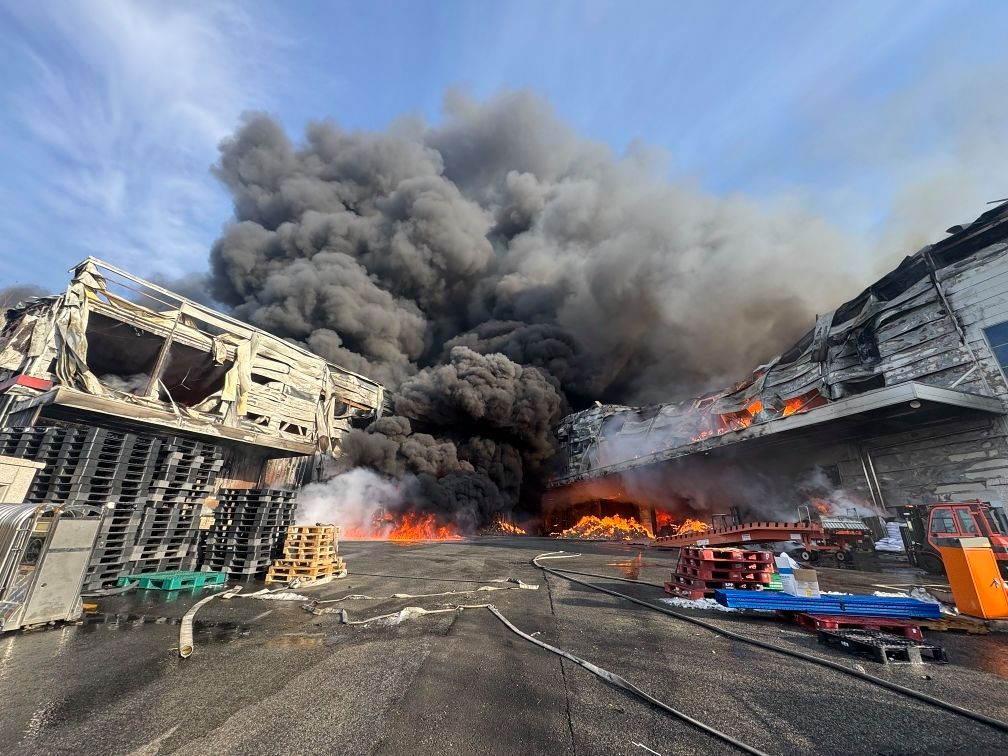 A fire burns at a materials factory in Duseong-ri, Maengdong-myeon, Eumseong County, North Chungcheong, on Jan. 30. [NEWS1]