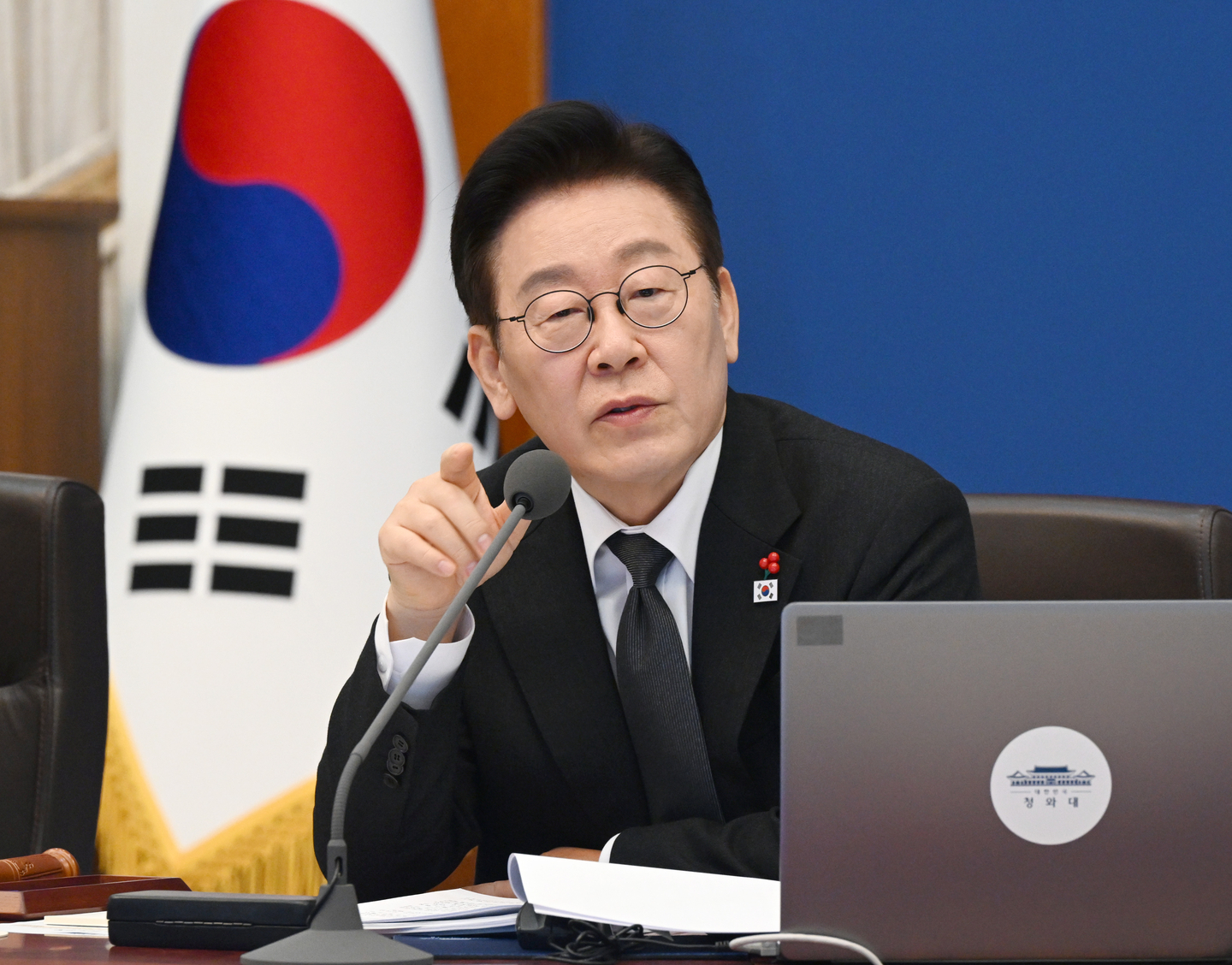 President Lee Jae Myung speaks during a Cabinet meeting at the Blue House in central Seoul on Jan. 27. [JOINT PRESS CORPS] 