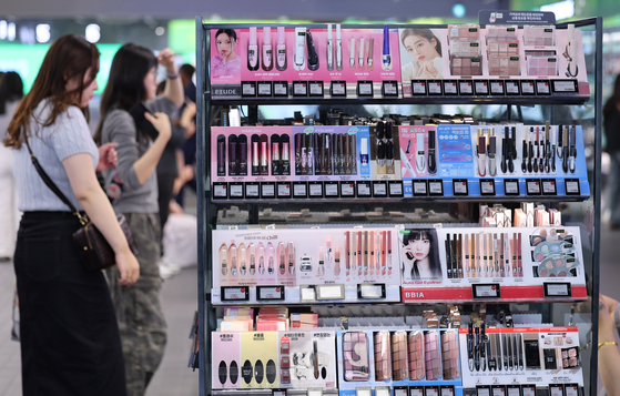 Cosmetics are displayed at a store in Myeong-dong, central Seoul, on May 14, 2025. [NEWS1]