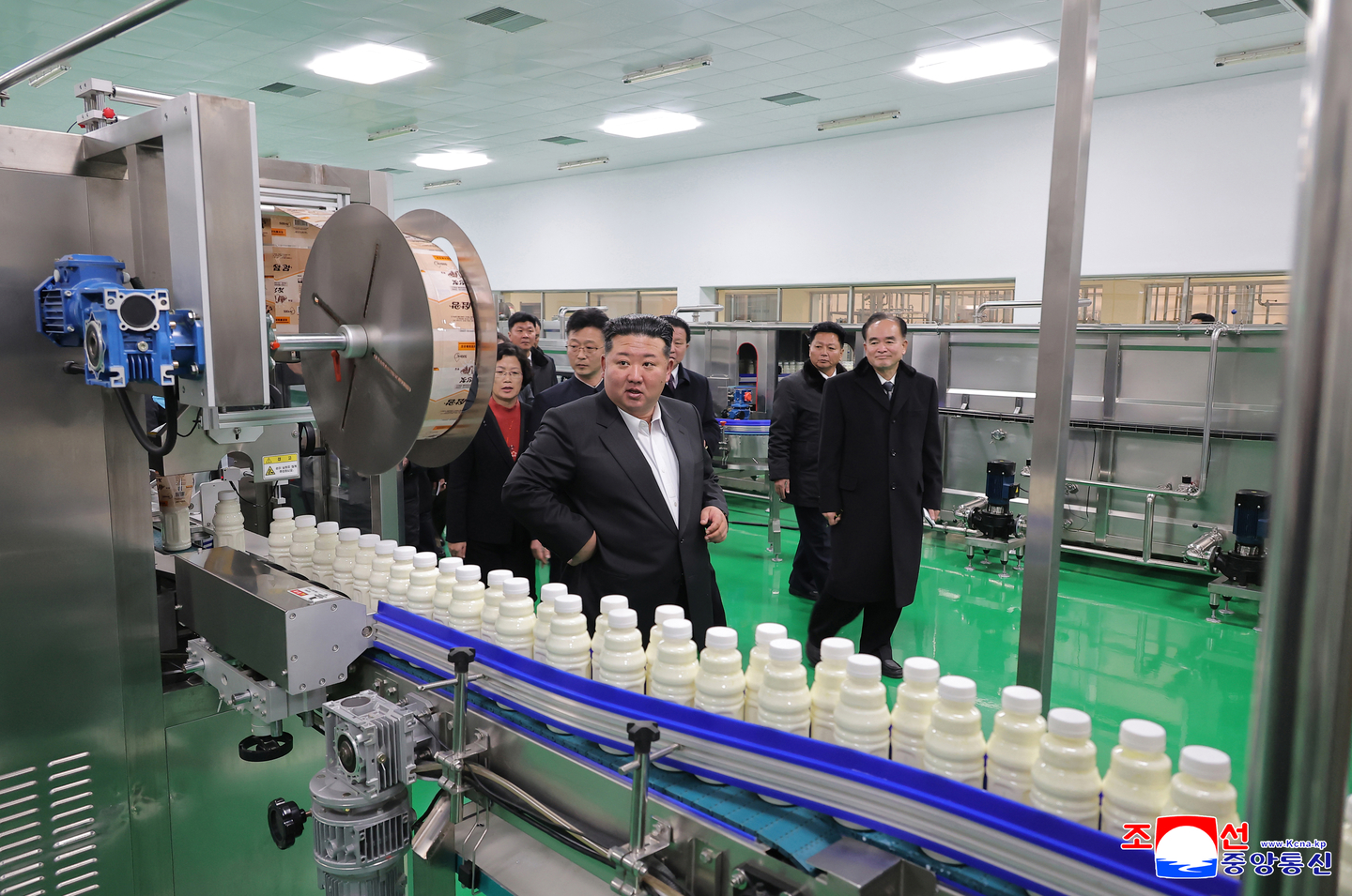 North Korean leader Kim Jong-un attends the opening of a livestock farm in Sambaing Stockbreeding Farm in North Phyongan province on Feb. 2, in this photo shared by the North's state-run Korean Central News Agency (KCNA) on Feb. 3. [YONHAP]
