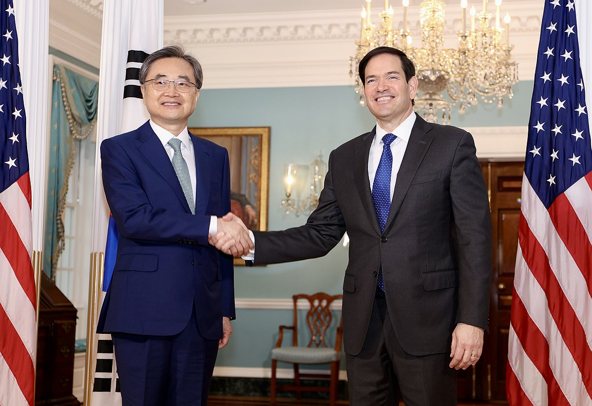 WASHINGTON, DC - JULY 31: Republic of Korea Foreign Minister Cho Hyun (L) meets with U.S. Secretary of State Marco Rubio (R) at the U.S. Department of State on July 31, 2025 in Washington, DC. The meeting comes after U.S. President Donald Trump announced on Wednesday a 15% tariff on imports from South Korea, down from the original 25% he had proposed. Kayla Bartkowski/Getty Images/AFP (Photo by Kayla Bartkowski /