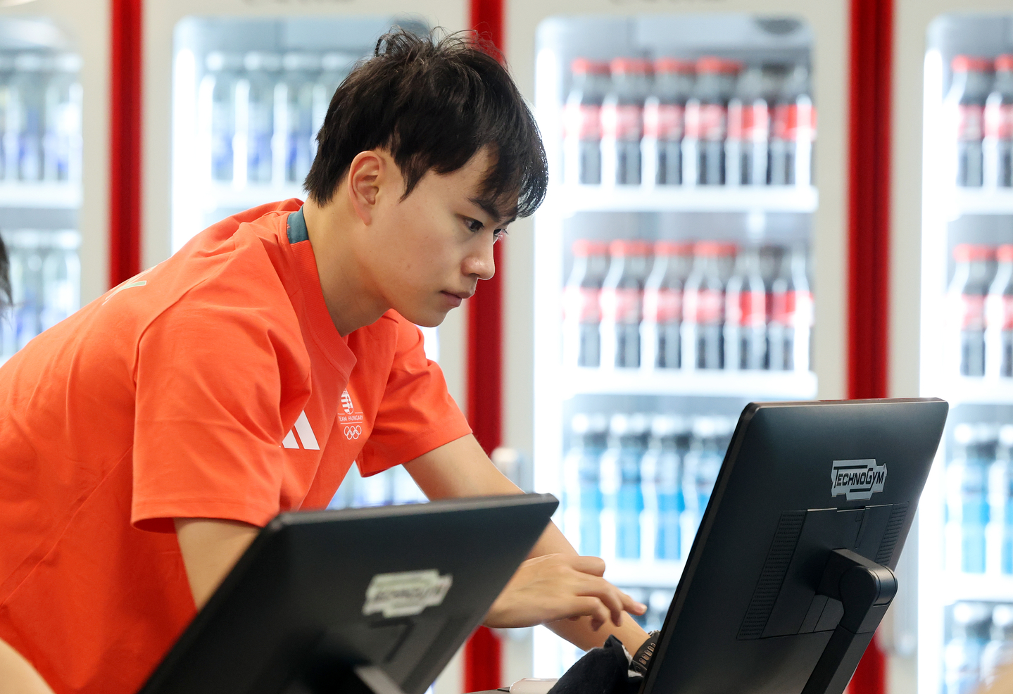 Kim Min-seok, a speed skater who competes for Hungary, trains at a gym inside the Milan Olympic Village in Milan on Feb. 3, three days ahead of the 2026 Milan-Cortina Winter Olympics. [NEWS1]