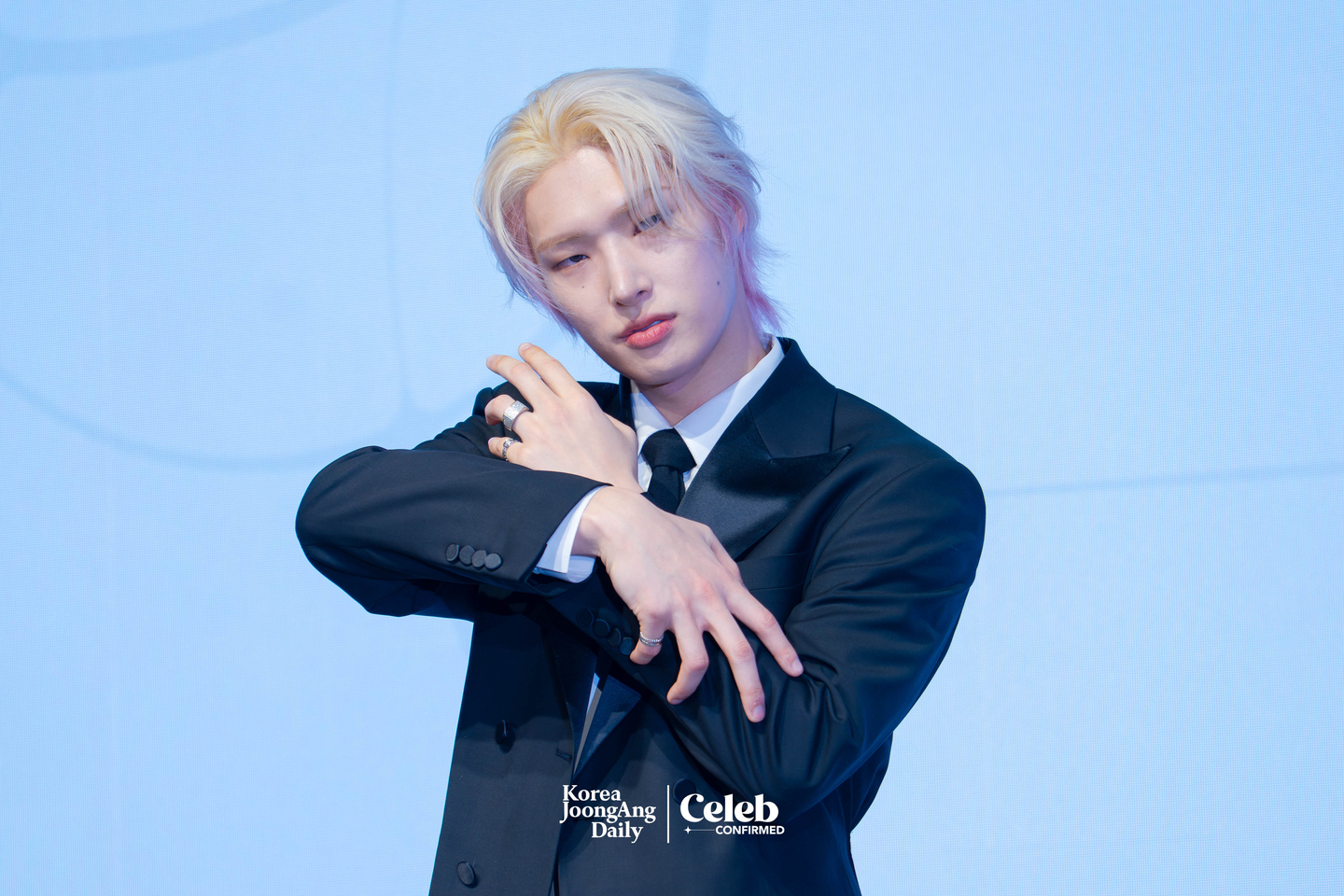 Ateez’s Mingi poses for photos during a press conference for the release of the group’s 13th EP, “Golden Hour: Part.4,” at the Fairmont Ambassador Seoul in western Seoul on Feb. 5. [DANIELA GONZALEZ PEREZ]