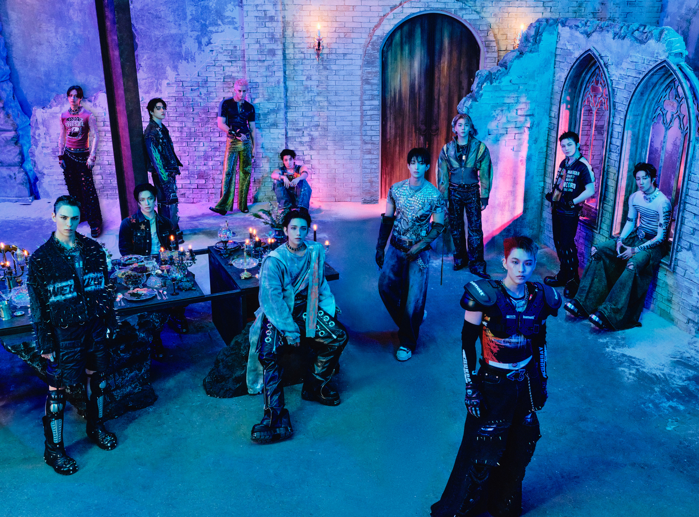 Boy band Seventeen [PLEDIS ENTERTAINMENT]