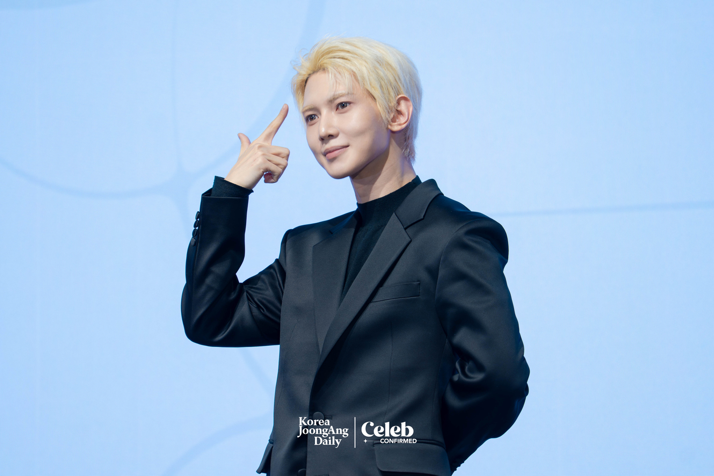 Ateez’s Yeosang poses for photos during a press conference for the release of the group’s 13th EP, “Golden Hour: Part.4,” at the Fairmont Ambassador Seoul in western Seoul on Feb. 5. [DANIELA GONZALEZ PEREZ]