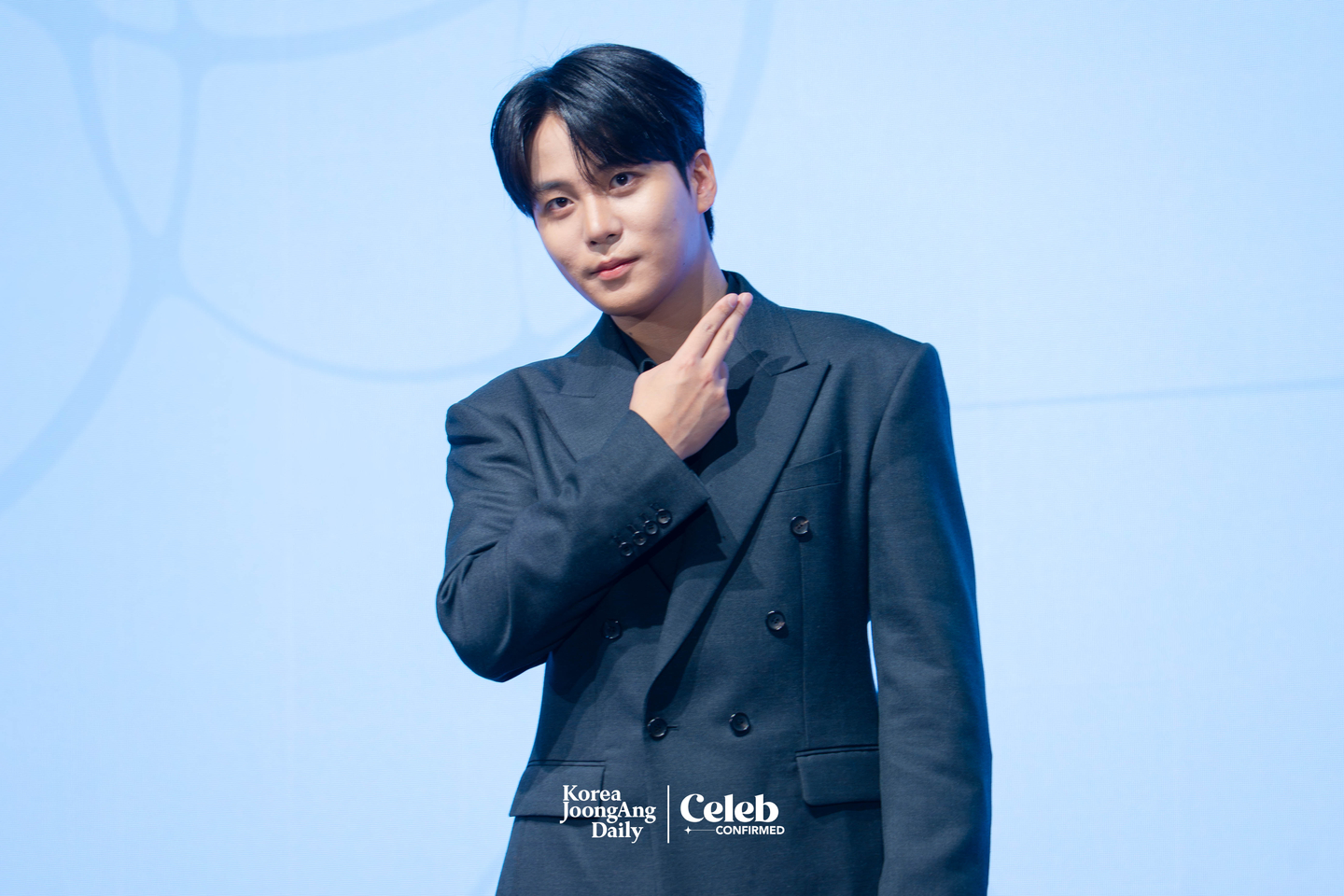 Ateez’s Jongho poses for photos during a press conference for the release of the group’s 13th EP, “Golden Hour: Part.4,” at the Fairmont Ambassador Seoul in western Seoul on Feb. 5. [DANIELA GONZALEZ PEREZ]