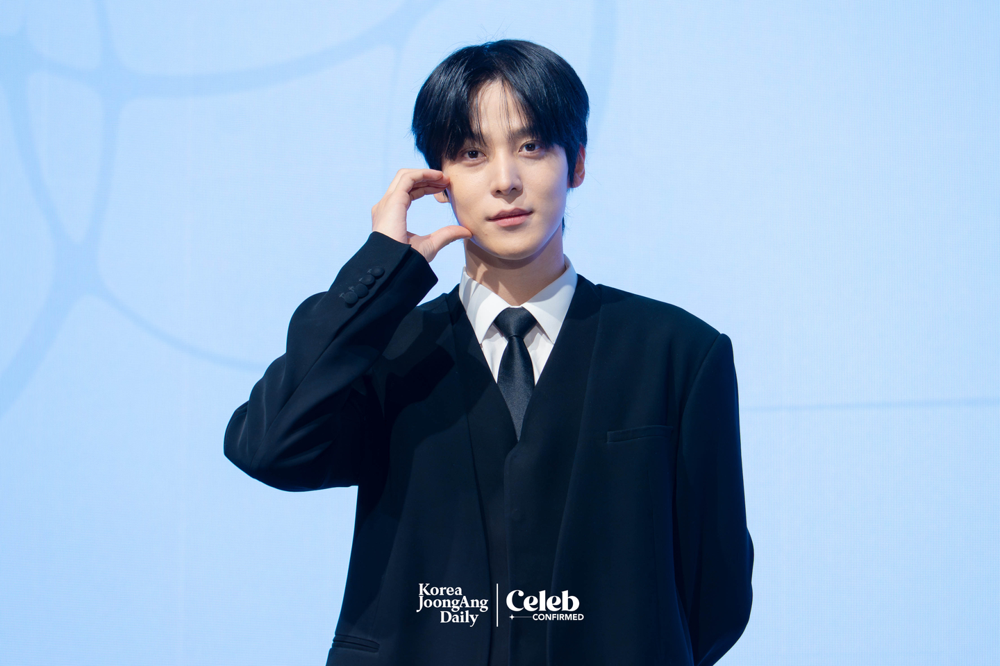 Ateez’s Yunho poses for photos during a press conference for the release of the group’s 13th EP, “Golden Hour: Part.4,” at the Fairmont Ambassador Seoul in western Seoul on Feb. 5. [DANIELA GONZALEZ PEREZ]