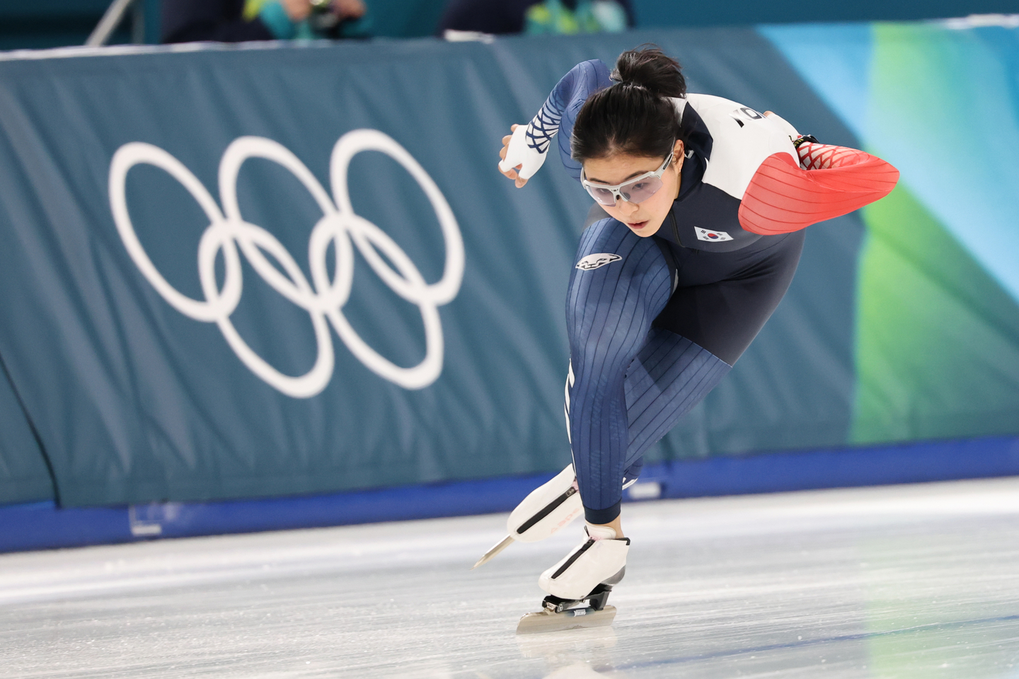 Speed skater Lee Na-hyun trains at the Milano Speed Skating Stadium in Italy on Feb. 3. [YONHAP] 