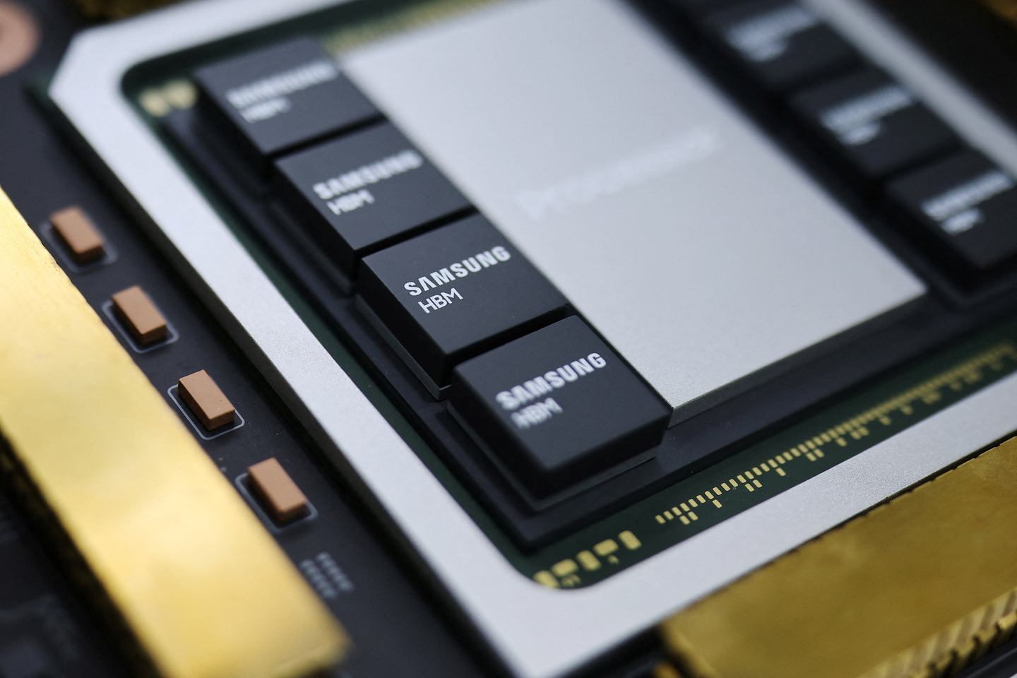 Samsung Electronics HBM4, a sixth-generation high-bandwidth memory solution for AI and high-performance computing applications, on display during the 2025 Korea Tech Festival in southern Seoul on Dec. 4, 2025. [REUTERS/YONHAP]