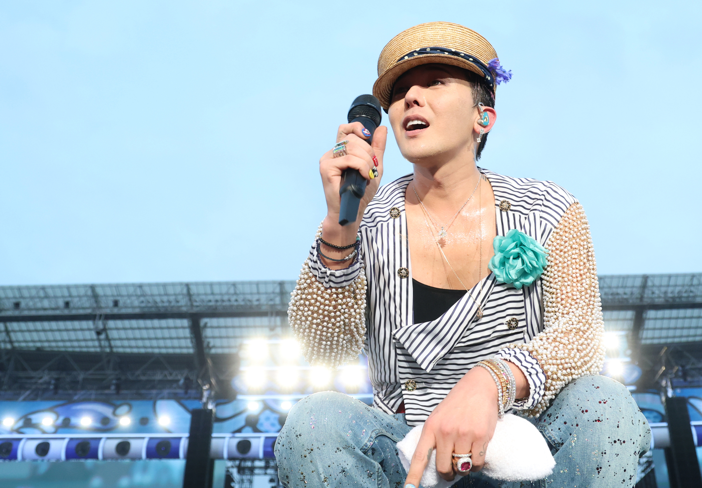 Singer G-Dragon performs on stage during a surprise appearance at the Summer Swag 2025 event at Incheon Asiad Main Stadium in Incheon on June 28, 2025. [NEWS1]