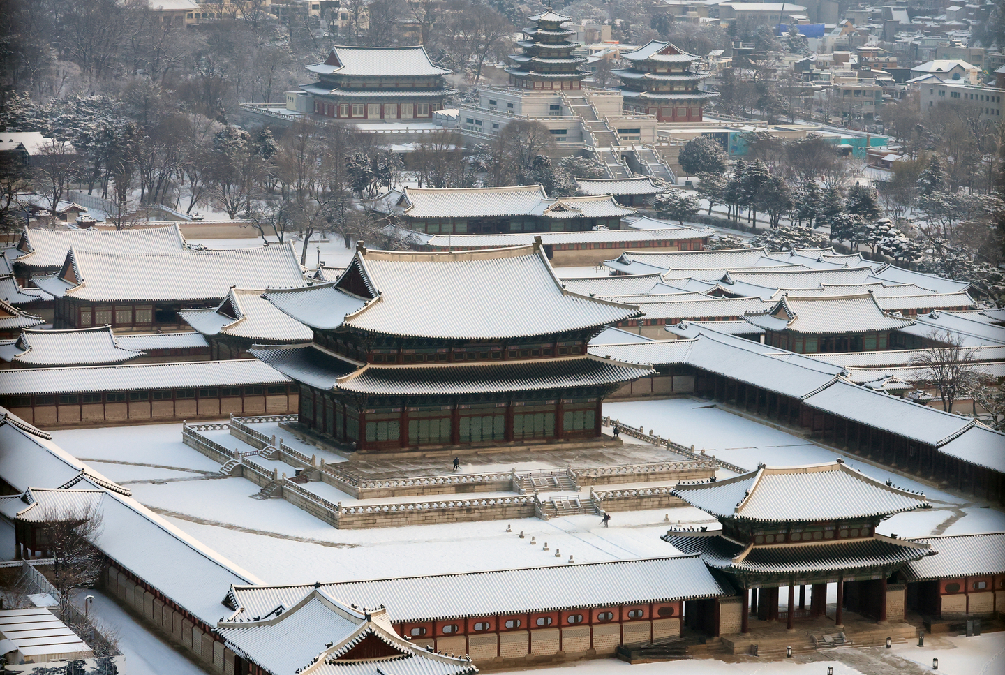 An aerial view of Gyeongbok Palace in Jongno District, central Seoul, on Feb. 2 [NEWS1]