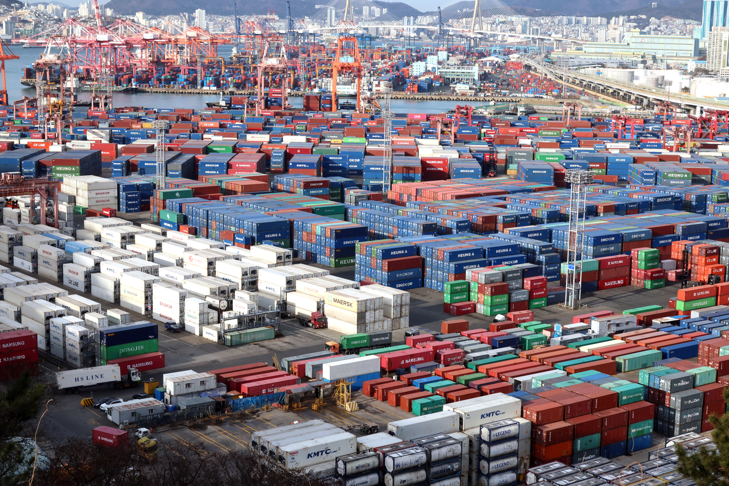Containers are stacked at a port in the southeastern city of Busan in this file photo taken on Jan. 28.  [YONHAP]