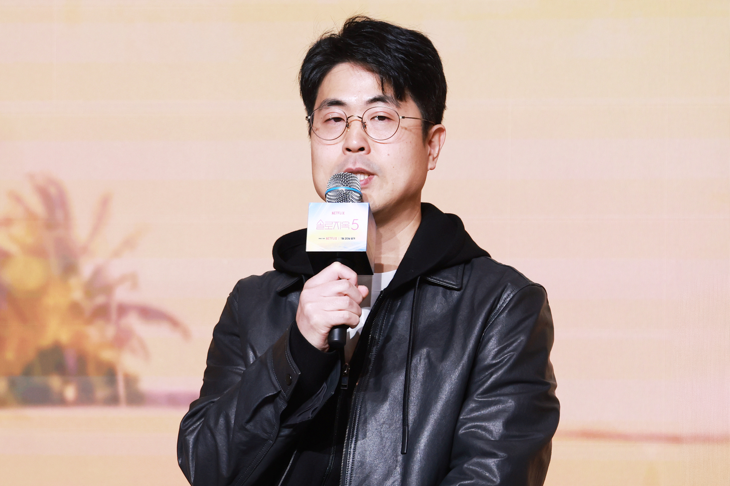 Kim Jae-won, a producer of Netflix's hit dating show ″Single's Inferno″ (2021-), speaks at a hotel in Mapo district, western Seoul. on Jan. 14. [YONHAP] 