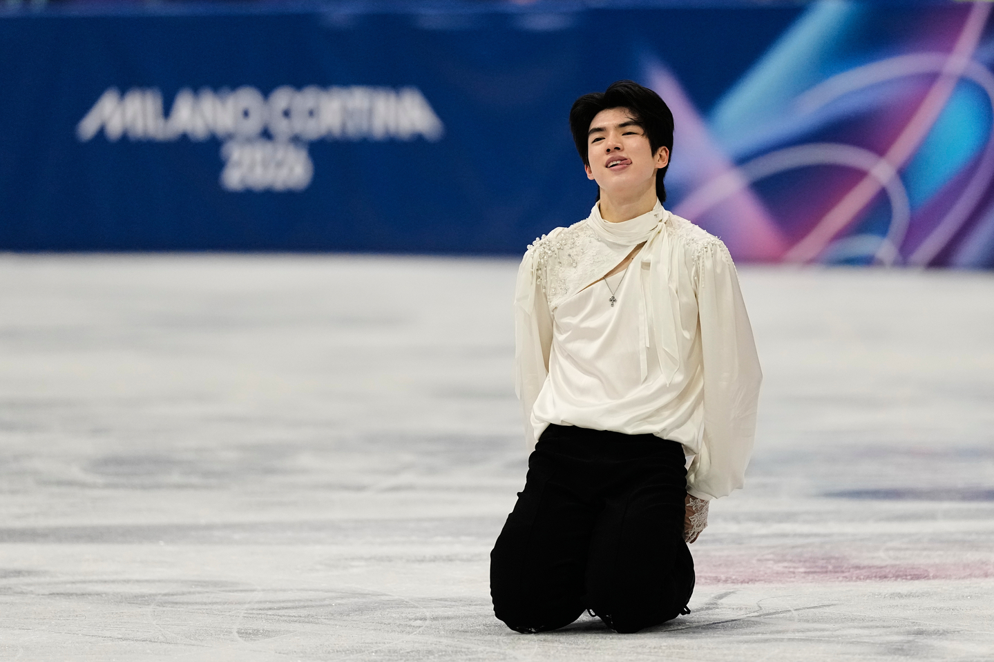 Cha Jun-hwan of South Korea competes in the men's singles free skating final during the Milan-Cortina Winter Olympics at Milano Ice Skating Arena in Milan on Feb. 13. [AP/YONHAP]