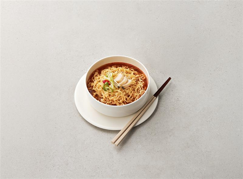 A ramyeon option available on Parata Air flights [PARATA AIR]