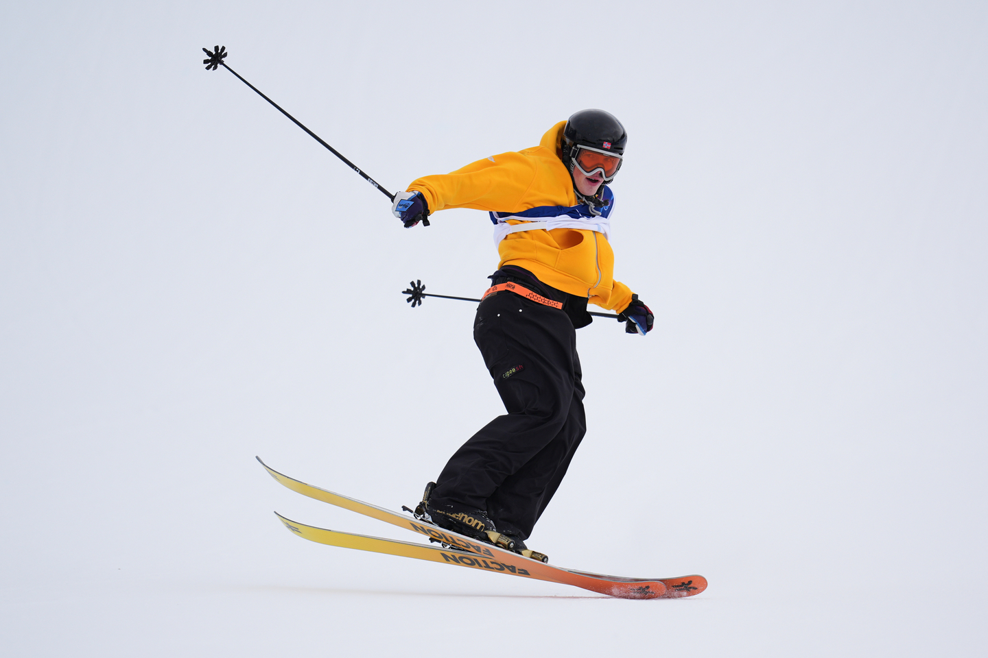 Norway's Tormod Frostad reacts during the men's freestyle skiing slopestyle finals at the 2026 Winter Olympics in Livigno, Italy, on Feb. 10.  [AP/YONHAP]