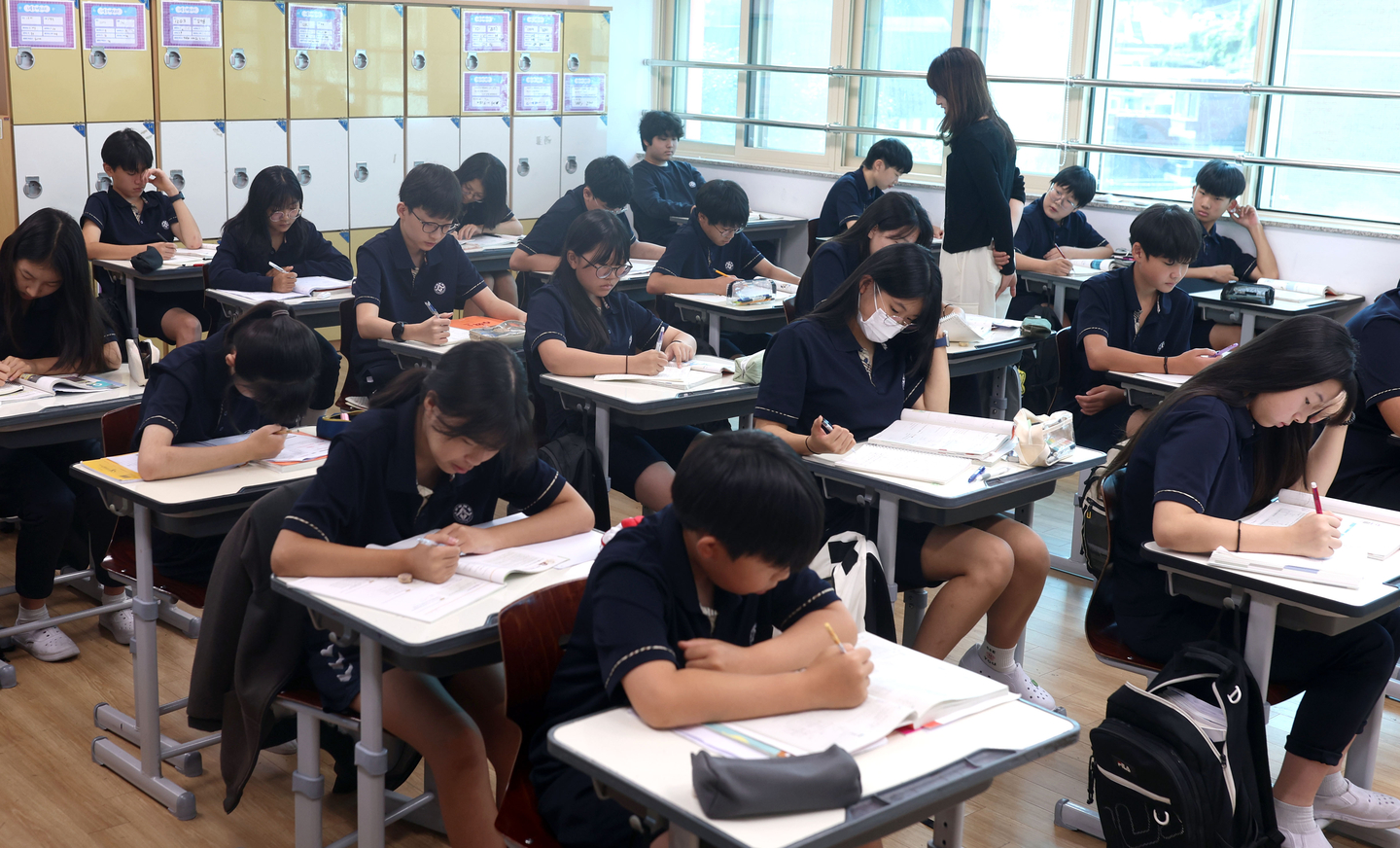 Students at a middle school in Changwon, South Gyeongsang, study in their classroom on Sept. 4, 2025. [YONHAP]  