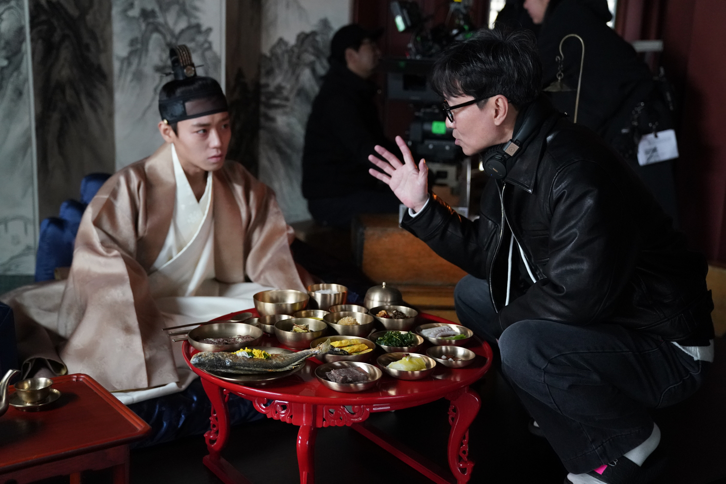 Behind-the-scene still from film ″The King's Warden″ [SHOWBOX]