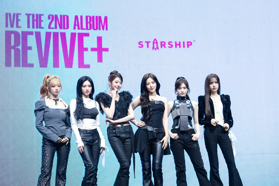 Girl group IVE poses for photos during a press showcase for its second full-length album, ″Revive+,″ held at Yes24 Live Hall in eastern Seoul on Feb. 23. [DANIELA GONZALEZ PEREZ]