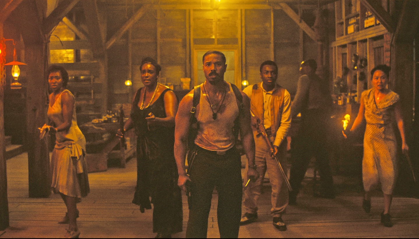 This image released by Warner Bros Pictures shows Michael B. Jordan, center, in a scene from ″Sinners″ (2025). [AP/YONHAP]