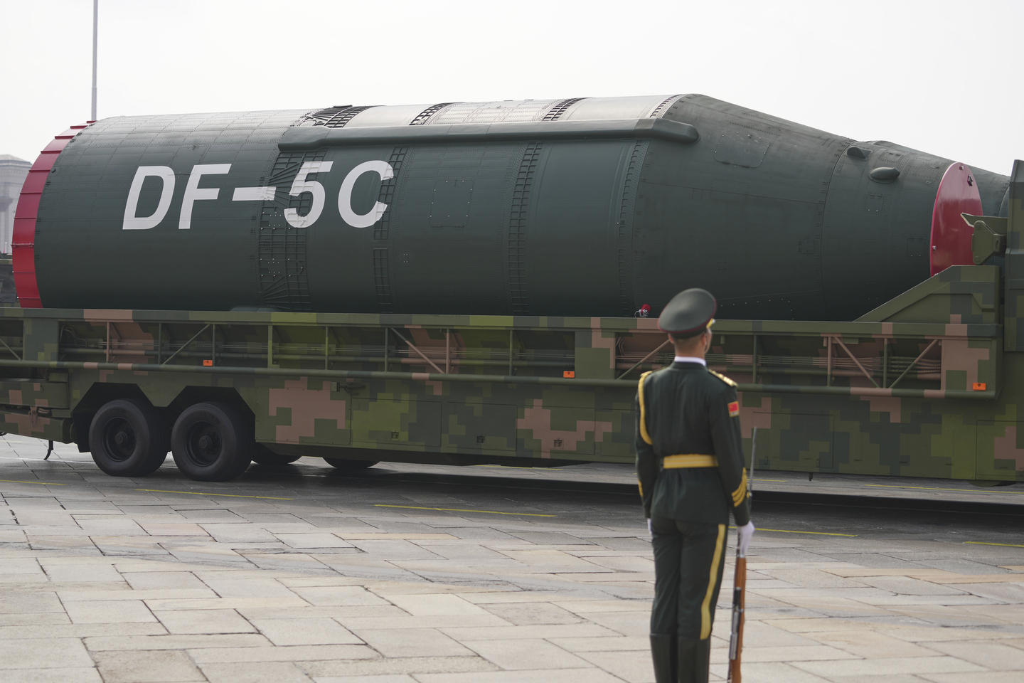 The DF-5C liquid-fueled intercontinental strategic nuclear missile takes part in a military parade to commemorate the 80th anniversary of Japan's World War II surrender held in front of Tiananmen Gate in Beijing, China, on Sept. 3, 2025. [AP/YONHAP]