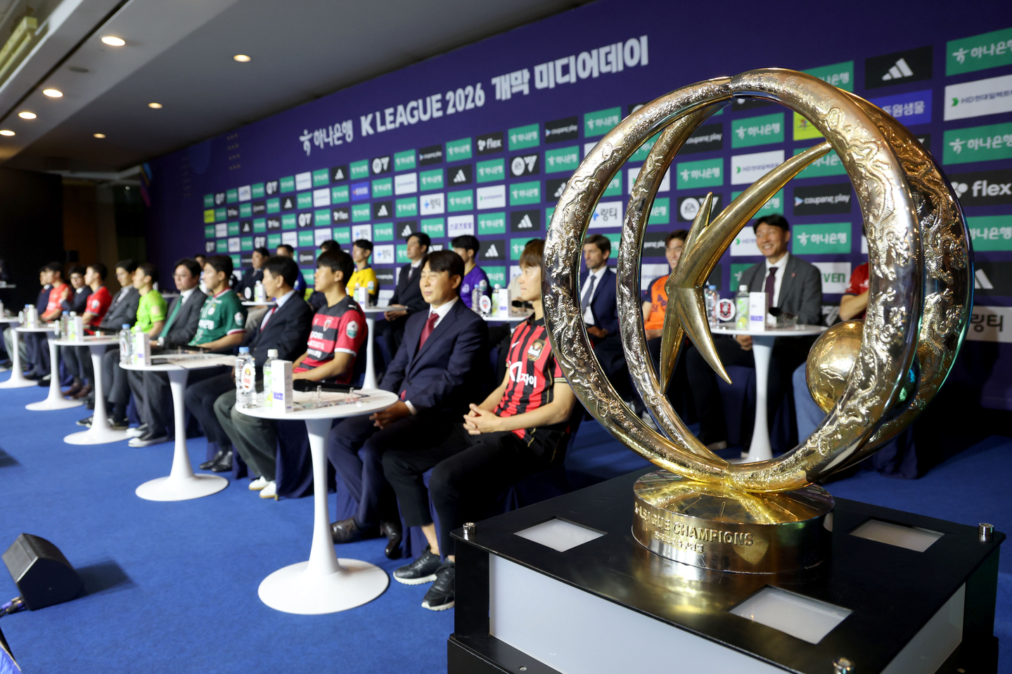Players and managers from the K League attend a media day event at the Swiss Grand Hotel in western Seoul on Feb. 25. [NEWS1]