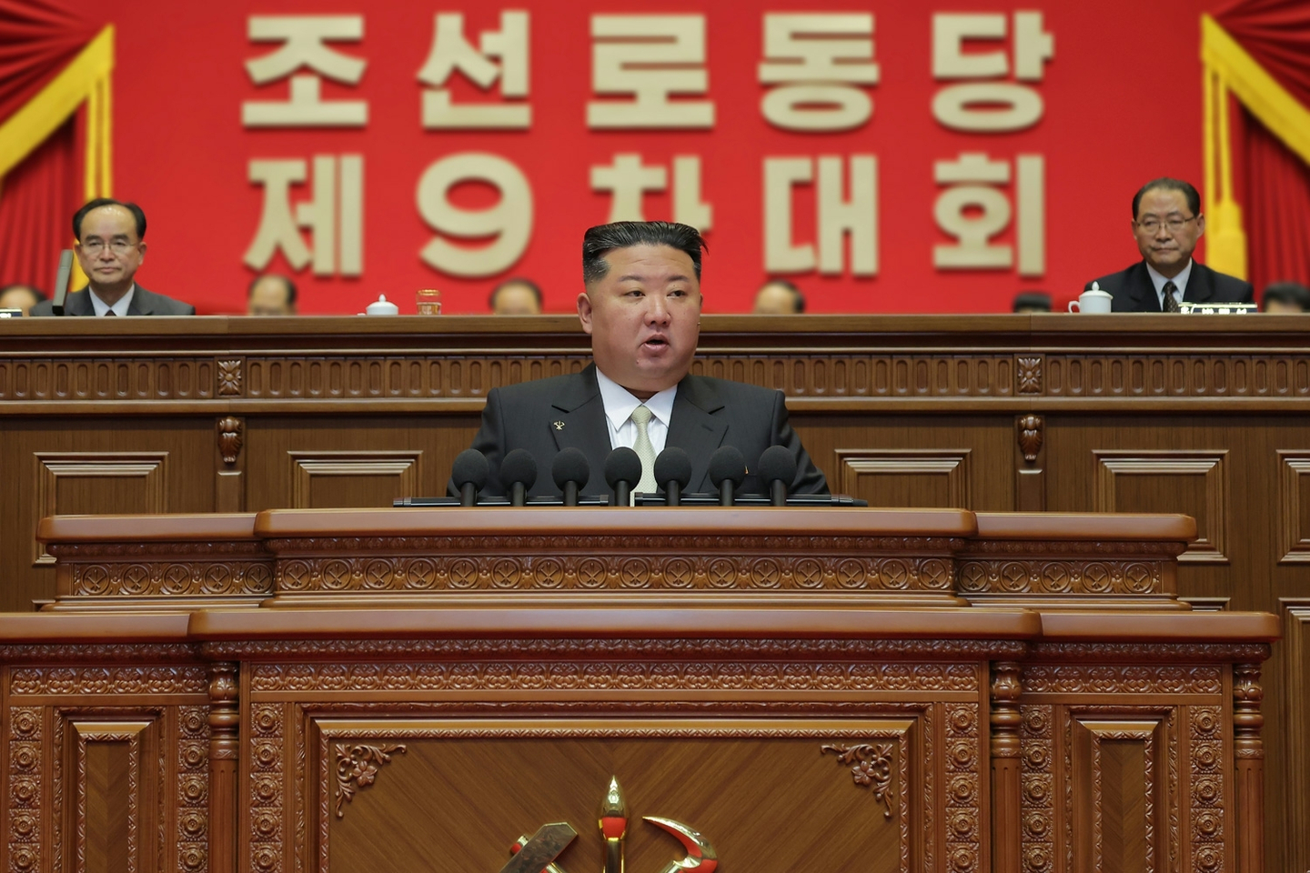 North Korean leader Kim Jong-un speaks during the Ninth Workers’ Party Congress in Pyongyang on Feb. 19 in this photo published by the Rodong Sinmun on Feb. 20. [NEWS1]