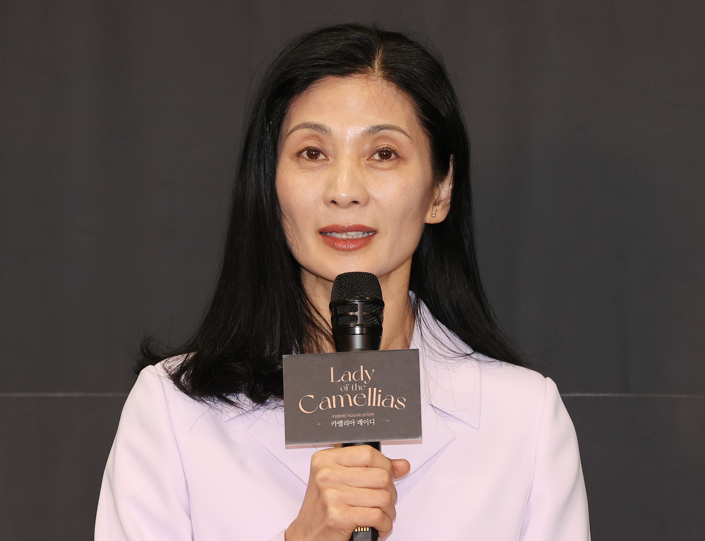 Kang Sue-jin, artistic director and CEO of the Korean National Ballet, speaks during a press conference on April 29, 2025. [YONHAP]