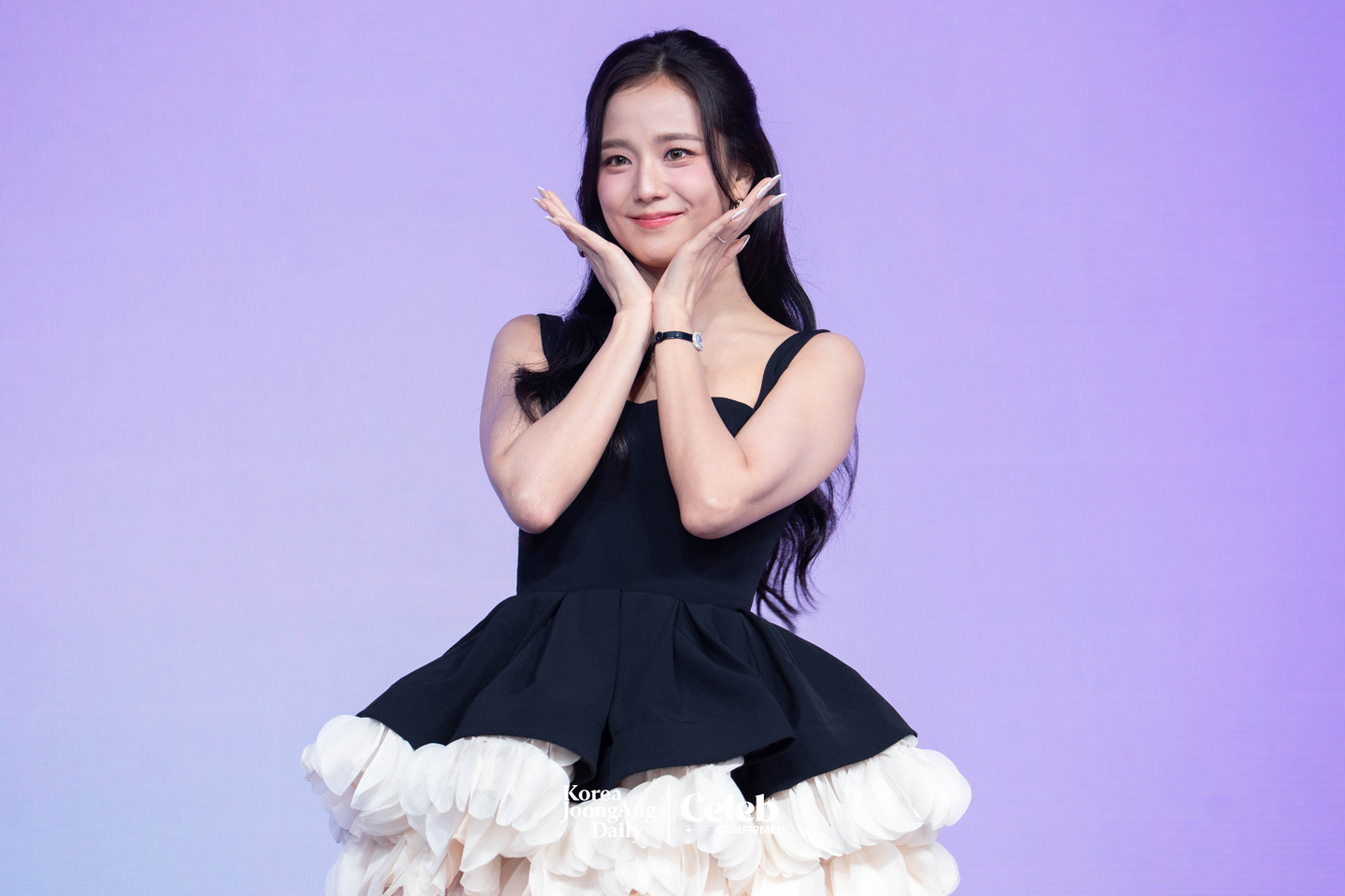 Blackpink’s Jisoo poses for a photo during a press conference for the Netflix original series “Boyfriend on Demand” at the JW Marriott Dongdaemun Square Seoul in central Seoul on Feb. 26. [DANIELA GONZALEZ PEREZ]